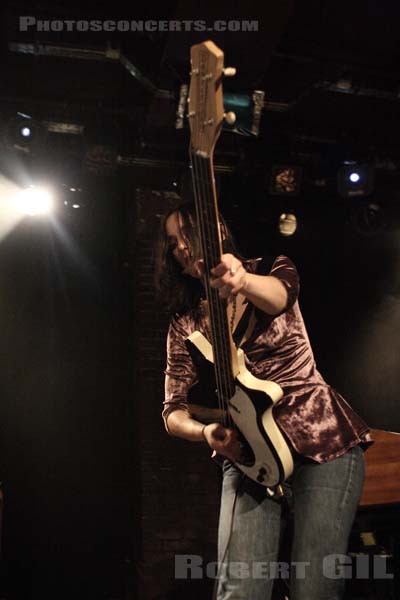 JOHN AND JEHN - 2008-06-19 - PARIS - La Maroquinerie - Camille Berthomier